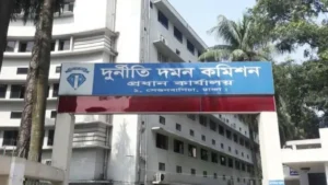 ৪১ দিনে ১২১ মামলা, ৬১টির চার্জশিট দিয়েছে দুদক