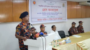 দুর্গাপূজায় নাশকতার হুমকির তথ্য নেই, স্বার্থান্বেষী মহল চেষ্টা করতে পারে: ফায়ার সার্ভিস