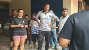 হ্যান্ডবল মাঠ থেকে বিদেশিসহ দুই কোচের আইফোন গায়েব – MZamin