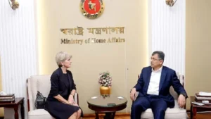 রোহিঙ্গা সংকটের টেকসই সমাধানে আন্তর্জাতিক সম্প্রদায়কে আরও কার্যকর ভূমিকার আহ্বান স্বরাষ্ট্রমন্ত্রীর