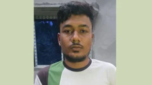 ‘স্নাইপারের অভাব ছিল’ বলা যুবক আটক, বাবা ডিবি হেফাজতে