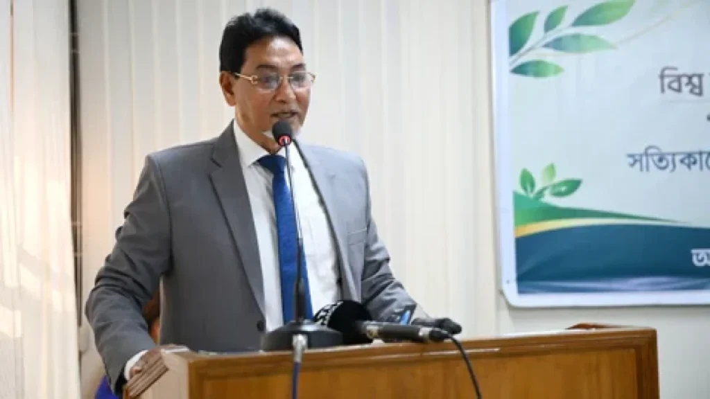 ঢাকা আহ্ছানিয়া মিশন মিলনায়তনে এক সেমিনারে জাতীয় সংসদের চিফ হুইপ নূরুল ইসলাম মনি। ছবি: বিজ্ঞপ্তি