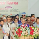 অনলাইন টিকিটের কালোবাজারি নিয়ন্ত্রণ কঠিন: রেলমন্ত্রী