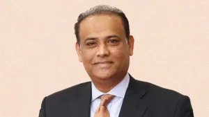 ইসলামী ব্যাংকের এক শাখা থেকেই ৬৩ কোটি টাকা আত্মসাৎ, সাবেক ভূমিমন্ত্রীসহ ১৫ জনের নামে মামলা