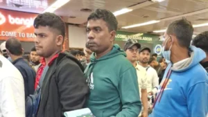 লিবিয়া থেকে দেশে ফিরলেন আরও ১৭২ বাংলাদেশি