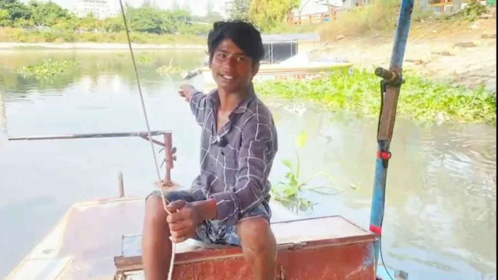বিমানবাহিনীর সাবেক ফ্লাইট লেফটেন্যান্ট তাহসিফ সৌরি। ছবি: ফেসবুক থেকে নেওয়া